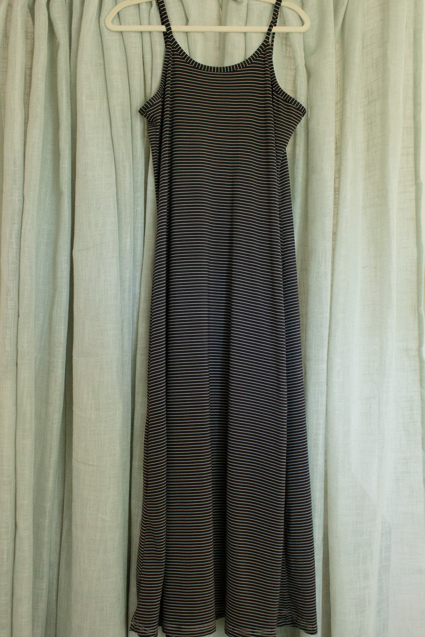 Large Black Stripe Maxi Dress DAISY DAYDREAM Large Black Stripe Maxi Dress DAISY DAYDREAM